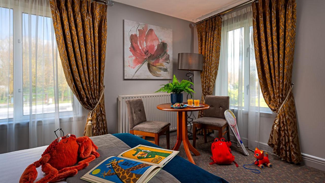 Longcourt House Hotel Ньюкасл-Уэст Экстерьер фото